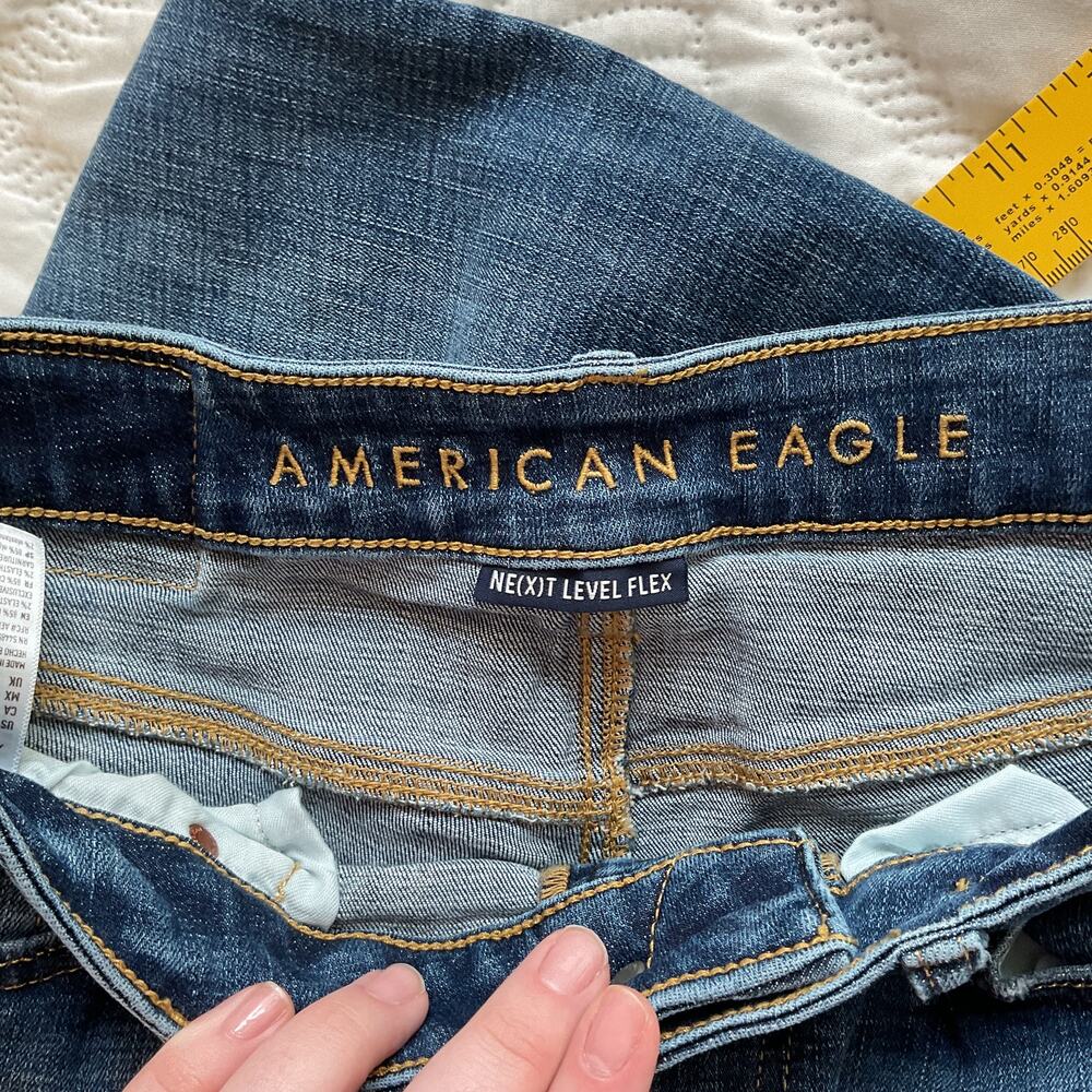 American Eagle Next Level Original Straight Fit Dark Wash Mid Rise Size 30 x 32 - Picture 11 of 13